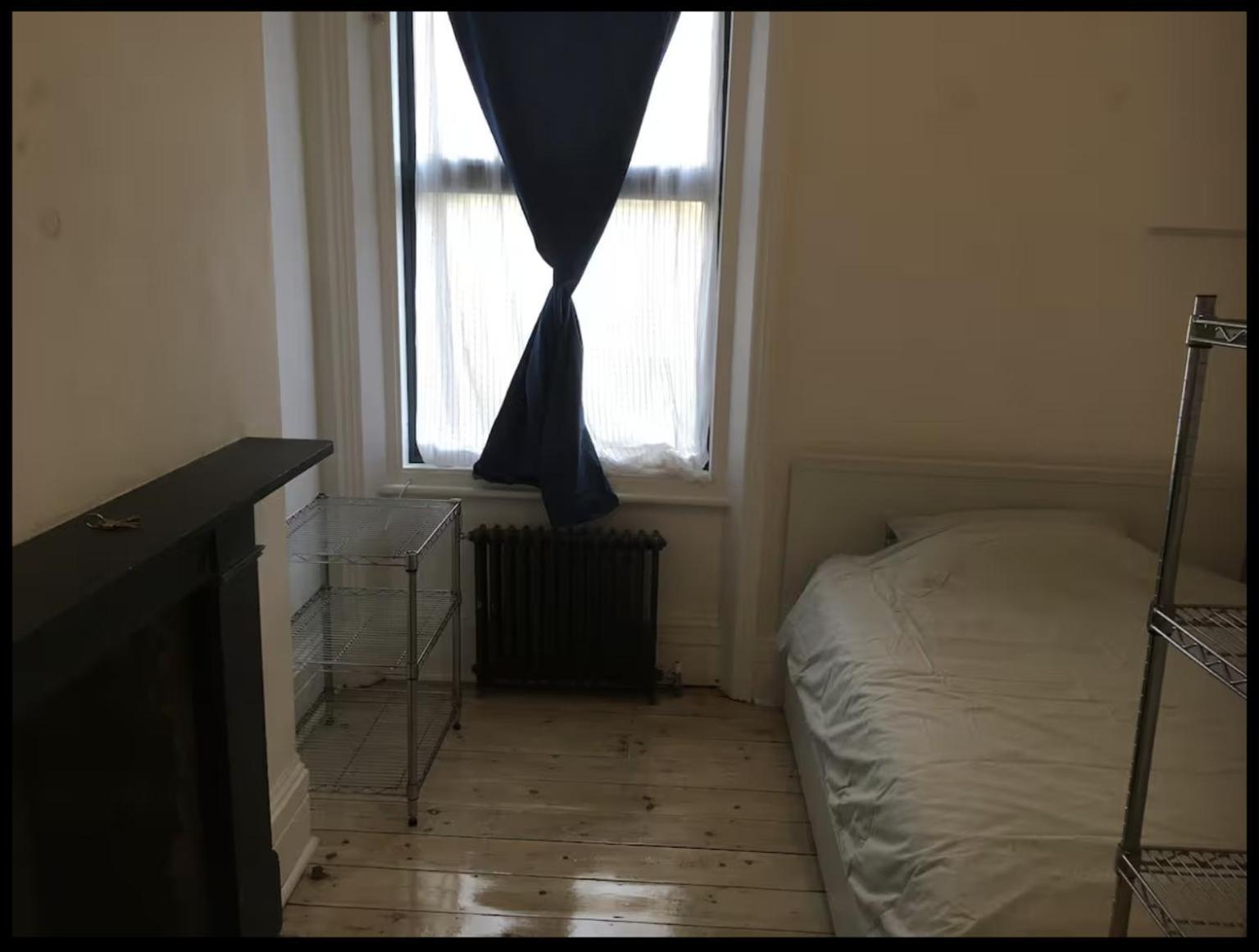 Fabulous Spacious Stylish Private In Nw6 With Excellent Transport Links To Centre, Hosted By Female Currently Taking Bookings For Females & Couples Only, Suitable For Holidays, Study, Work, Courses Or Inbetween